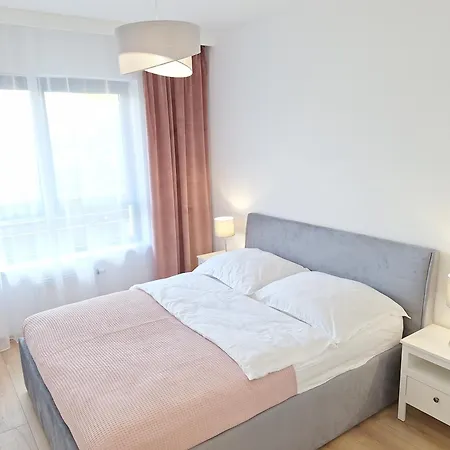 Apartament Classic - Prywatny Parking, Blisko Szpital Arkonska I Strzalowska Szczecin