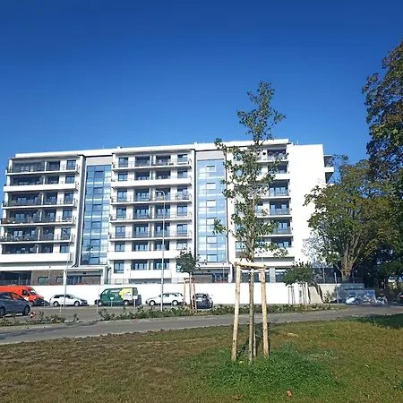 Apartment Classic - Prywatny Parking, Blisko Szpital Arkonska I Strzalowska *