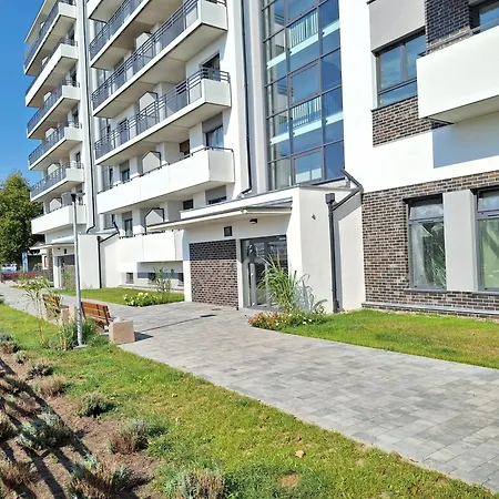 Apartament Classic - Prywatny Parking, Blisko Szpital Arkonska I Strzalowska
