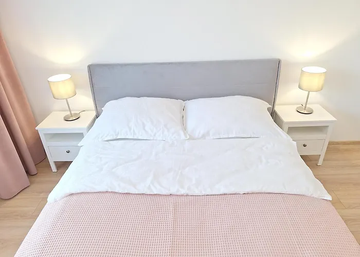 Classic - Prywatny Parking, Blisko Szpital Arkonska I Strzalowska * Stettin