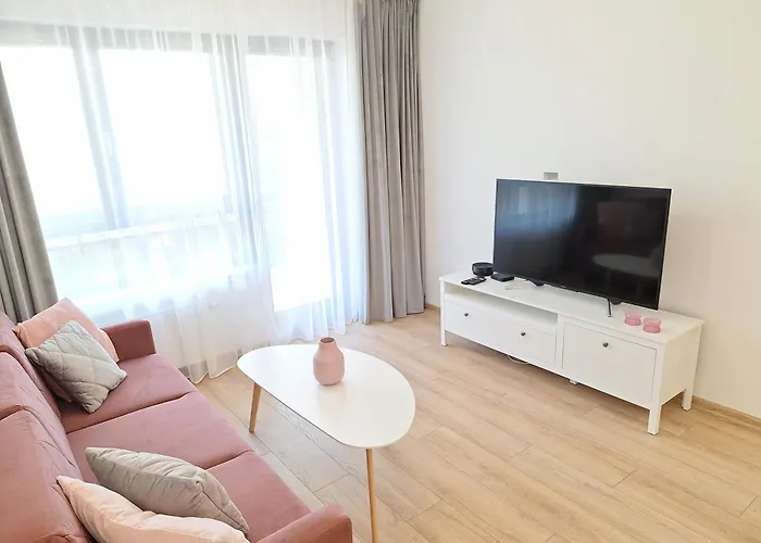 Classic - Prywatny Parking, Blisko Szpital Arkonska I Strzalowska Stettin