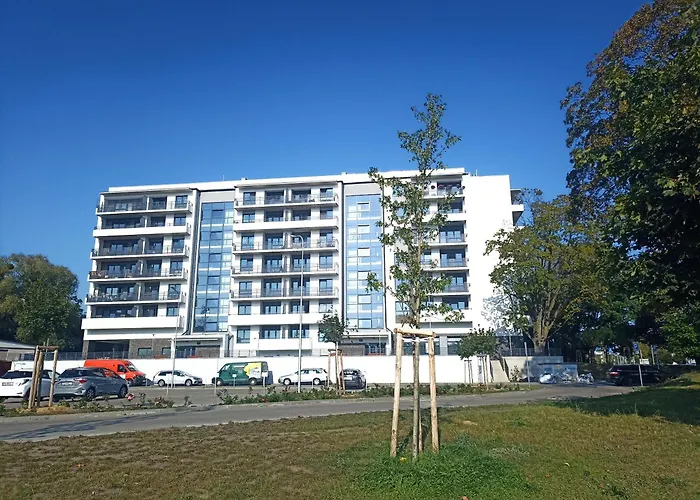 Apartment Classic - Prywatny Parking, Blisko Szpital Arkonska I Strzalowska *