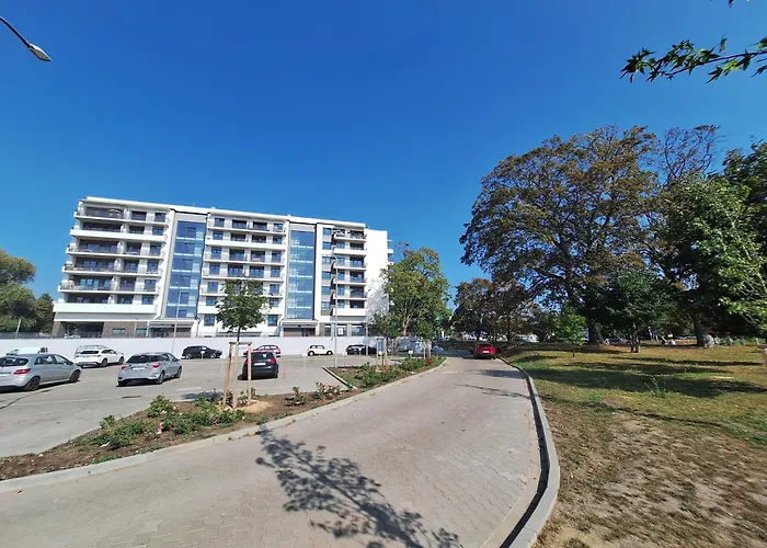 Apartment Classic - Prywatny Parking, Blisko Szpital Arkonska I Strzalowska Stettin